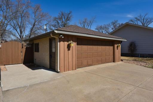 9924 93rd Place N, Maple Grove, MN 55369