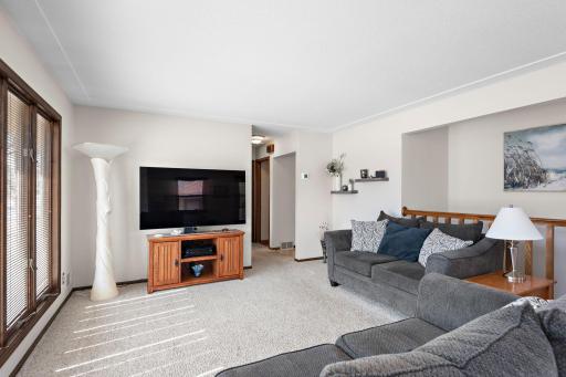9924 93rd Place N, Maple Grove, MN 55369