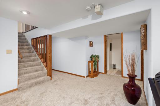 9924 93rd Place N, Maple Grove, MN 55369