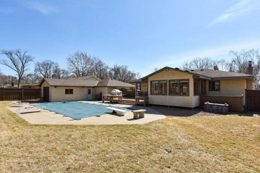 9924 93rd Place N, Maple Grove, MN 55369