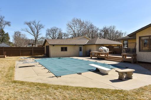 9924 93rd Place N, Maple Grove, MN 55369