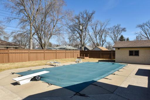 9924 93rd Place N, Maple Grove, MN 55369
