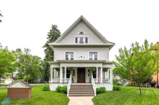 1100 3rd Avenue S, Fargo, ND 58103