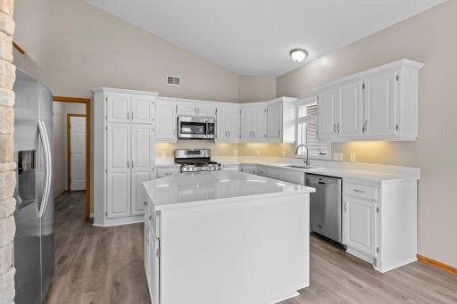 14-web-or-mls-6282_Coyote_Ct-153.jpg