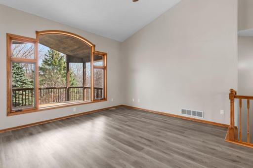 28-web-or-mls-6282_Coyote_Ct-207.jpg