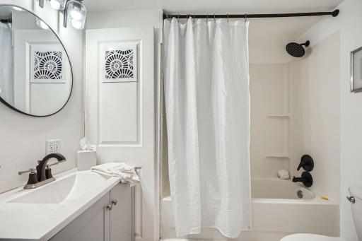 2 St - Web Quality - 016 - 16 Primary Bathroom.jpg