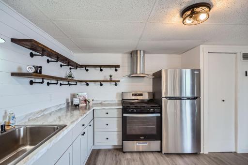 2 St - Web Quality - 014 - 14 Kitchen.jpg