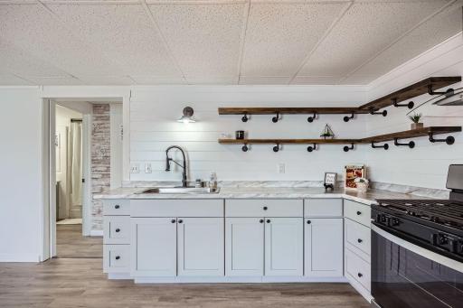 2 St - Web Quality - 013 - 13 Kitchen.jpg