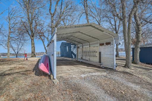 2 St - Web Quality - 026 - 27 Carport.jpg