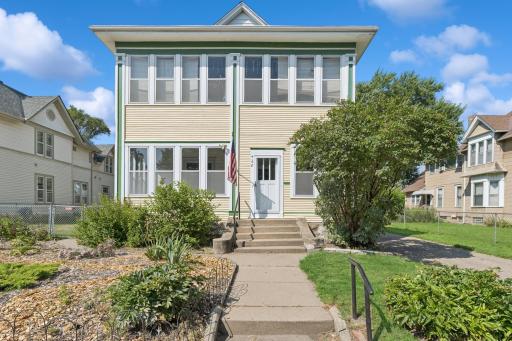 Beautiful Exterior and Perennials Landscaping
