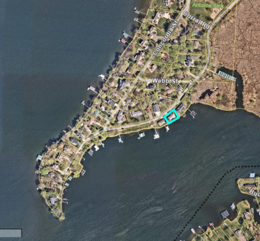 Walkable neighborhood with no busy roads and a park.