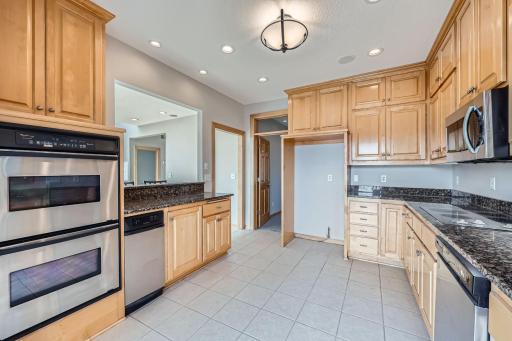 1926 Fagerness Point Road, Wayzata, MN 55391
