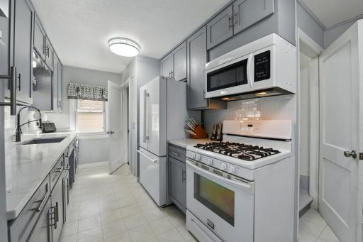 1732 4th Street NW, Faribault, MN 55021