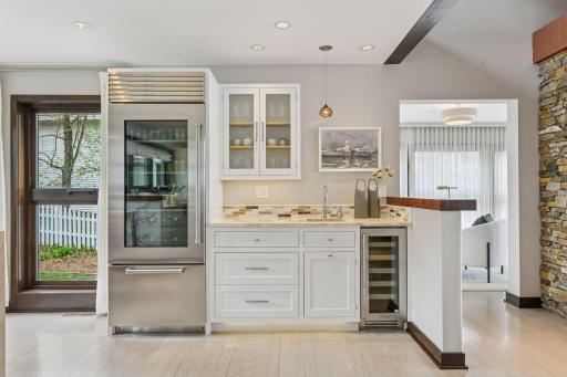 Main Floor beverage bar - easy entertaining