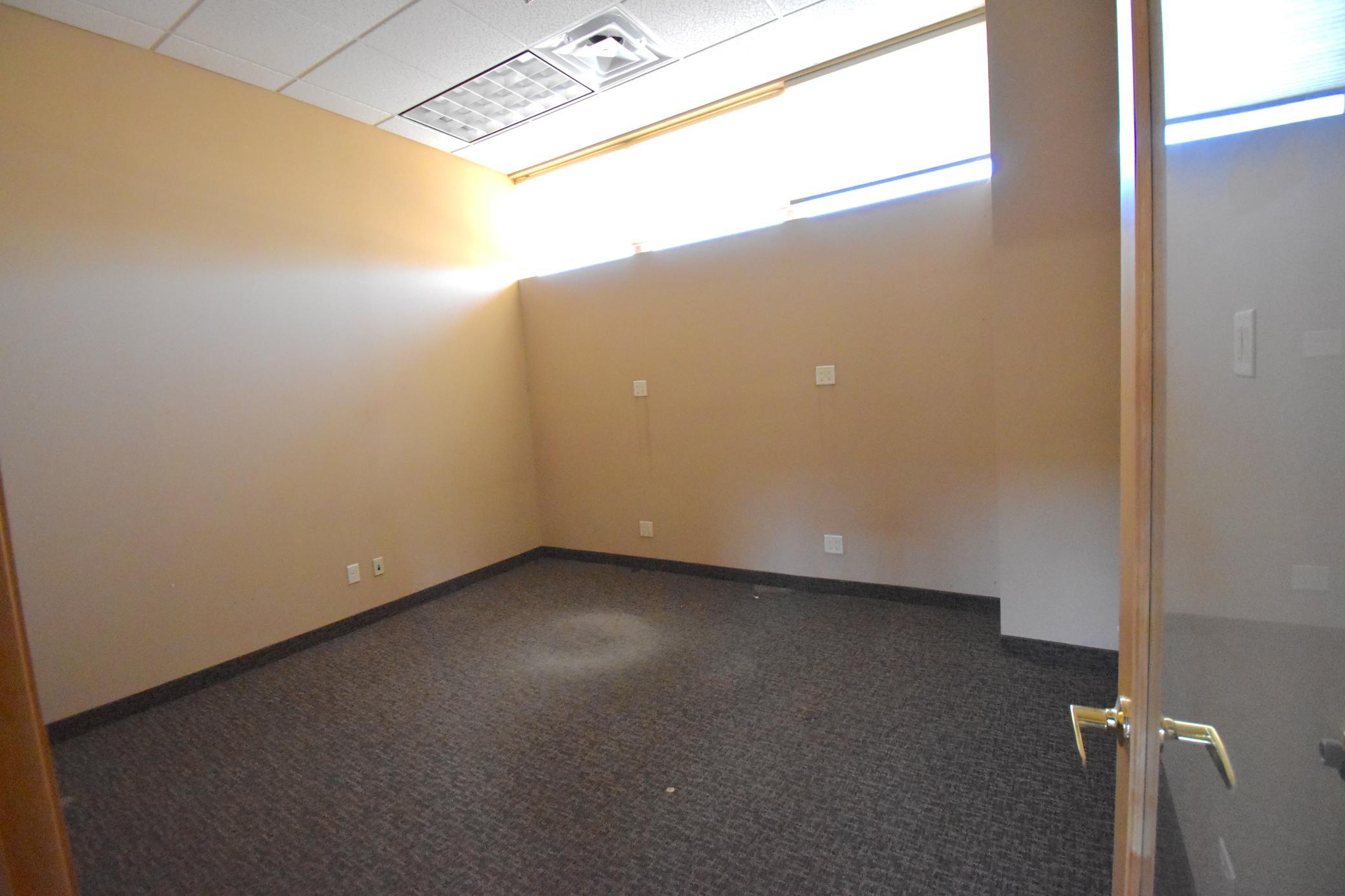 624 Spiral Office 120.JPG