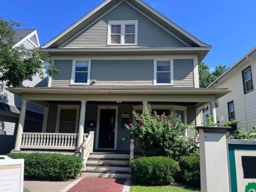 Photo for 889 Grand Avenue, Saint Paul, MN 55105 - listing #6690041 889 Grand Avenue, Saint Paul, MN 55105