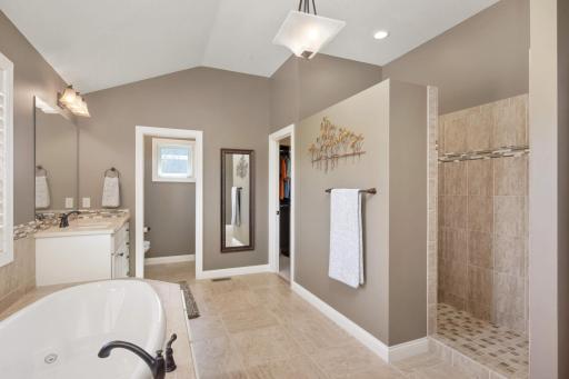 5920 Xene Lane N, Plymouth, MN 55446