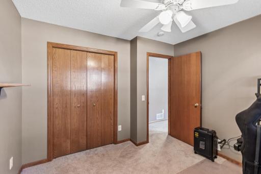 1009 Willow Trail, Farmington, MN 55024