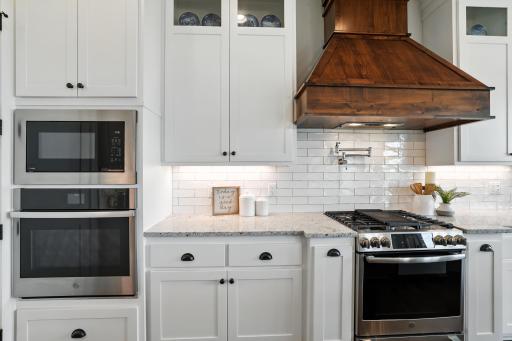 1836 Annika Drive N, Lake Elmo, MN 55042