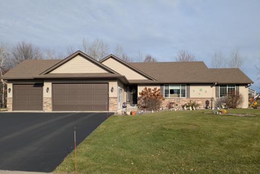 13143 10th Circle S, Zimmerman, MN 55398