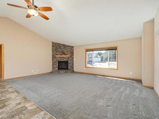 13143 10th Circle S, Zimmerman, MN 55398