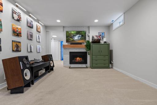 3513 Welcome Avenue N, Crystal, MN 55422