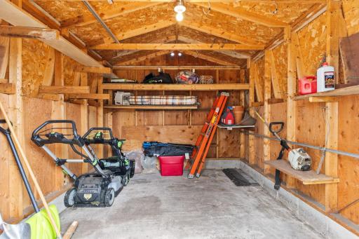 3513 Welcome Avenue N, Crystal, MN 55422