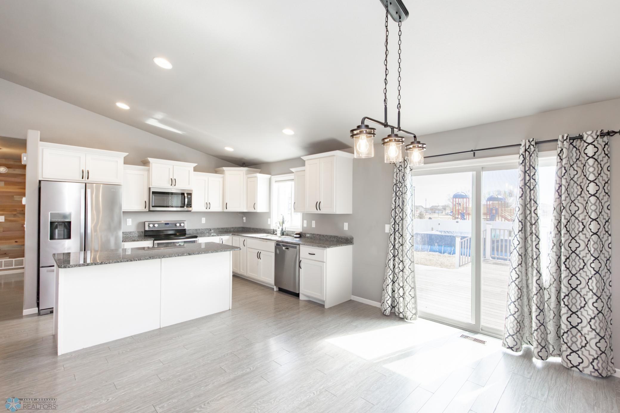 Kitchen/Dining