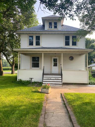 407 Atlantic Avenue, De Graff, MN 56271