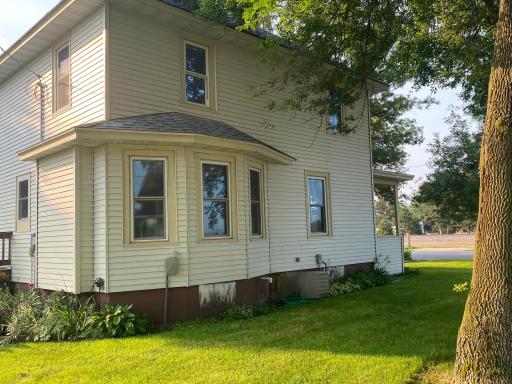 407 Atlantic Avenue, De Graff, MN 56271