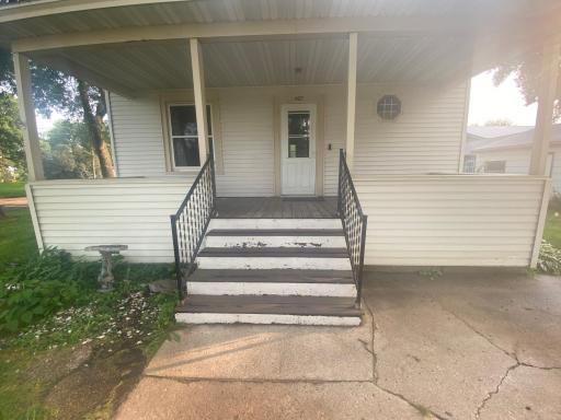 407 Atlantic Avenue, De Graff, MN 56271