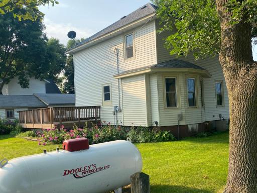 407 Atlantic Avenue, De Graff, MN 56271