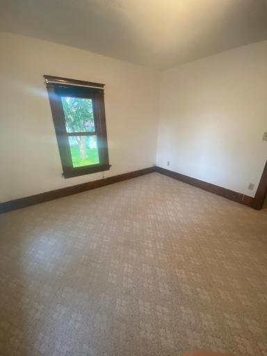 407 Atlantic Avenue, De Graff, MN 56271