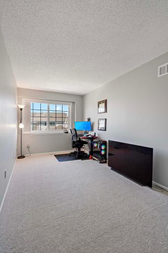 15867 Fleet Trail, 330, Apple Valley, MN 55124