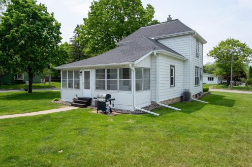 425 2nd Street SW, Cannon Falls, MN 55009
