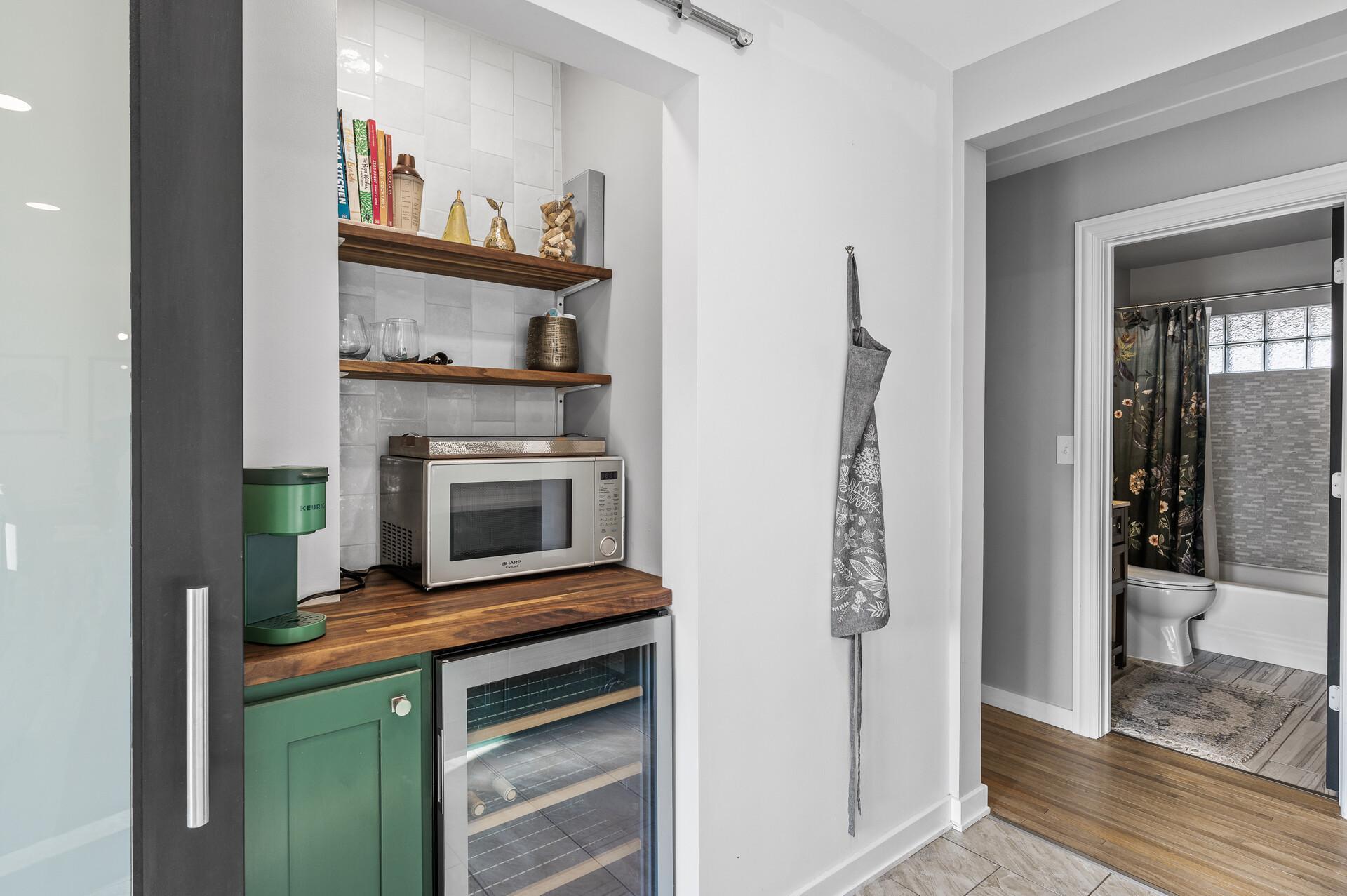 65_4040_Idaho_Ave_N16_mls.jpg