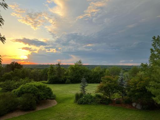 3100 Foxpoint Road, Burnsville, MN 55337