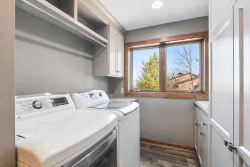 3100 Foxpoint Road, Burnsville, MN 55337