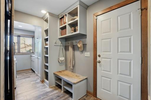 3100 Foxpoint Road, Burnsville, MN 55337