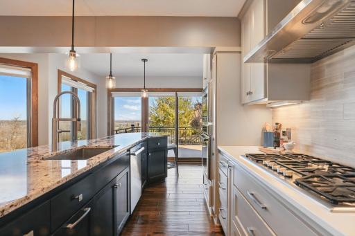 3100 Foxpoint Road, Burnsville, MN 55337