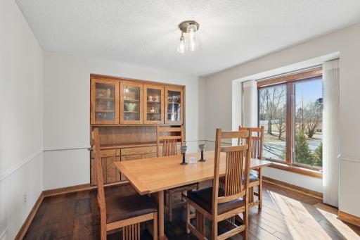 3100 Foxpoint Road, Burnsville, MN 55337
