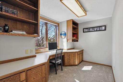 3100 Foxpoint Road, Burnsville, MN 55337