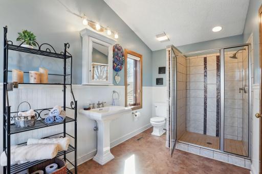 3100 Foxpoint Road, Burnsville, MN 55337