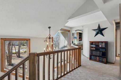 3100 Foxpoint Road, Burnsville, MN 55337
