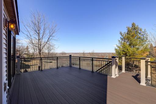 3100 Foxpoint Road, Burnsville, MN 55337