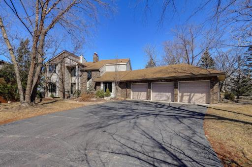 3100 Foxpoint Road, Burnsville, MN 55337