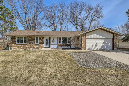 8201 Ivywood Avenue S, Cottage Grove, MN 55016