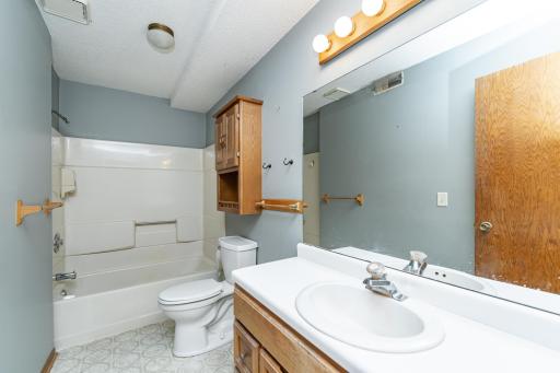2625 Westview Lane NW, Rochester, MN 55901