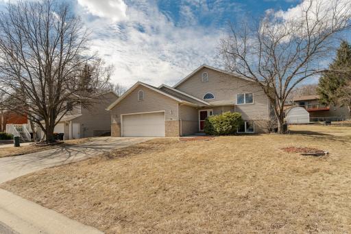 2625 Westview Lane NW, Rochester, MN 55901