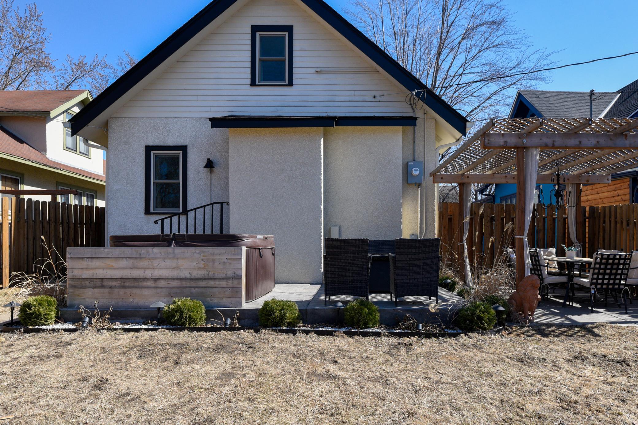 4112 20th Ave S-7.jpg